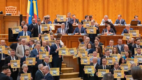 AUR anunță că nu va susţine măsurile de austeritate discutate de partidele aflate la guvernare: Propunem reducerea birocraţiei statului