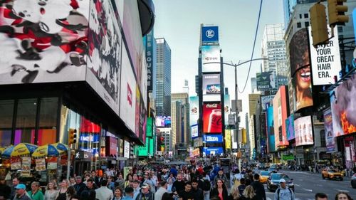 Pașii pe care trebuie să îi facă românii pentru a obține autorizația electronică de călătorie în SUA. Ghidul complet