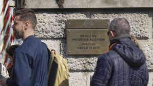 BREAKING Ministerul Afacerilor Externe l-a covocat pe Ambasadorul Federației Ruse la București, după atacurile masive executate de forțele ruse împotriva obiectivelor civile din Ucraina