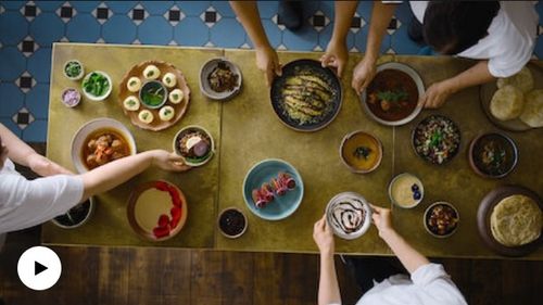 Netflix deschide un restaurant / Va prezenta creații ale bucătarilor care apar în "Chef's Table", "Iron Chef", "Is It Cake?" și "Drink Masters"