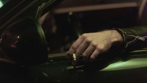 Țigări mai scumpe, fumatul interzis în parcuri și pe plaje: Franța prezintă un nou plan anti-fumat