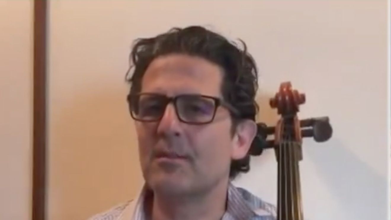 Un violoncelist israelian spune că a fost obligat să părăsească un restaurant din Austria după ce a vorbit în ebraică