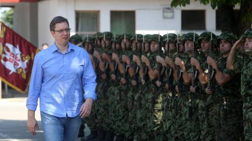 Preşedintele sârb insistă că nu va ceda în faţa protestelor, declanşate de prăbuşirea acoperişului unei gări