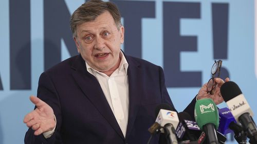SURSE Crin Antonescu s-a întâlnit cu vicepreședintele Comisiei Federale pentru Alegeri din SUA, James E. Trainor