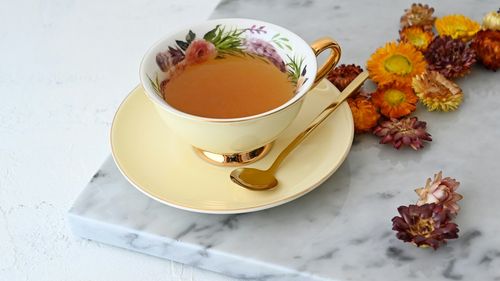 Campionii la băut ceai nu sunt în Marea Britanie: Regiunea din Europa mai puțin cunoscută care a dezvoltat o tradiție unică și fascinantă