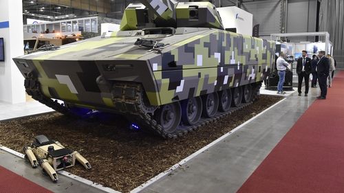 Defence Industry Europe: Romania va semna în acest an un contract pentru 246 de blindate moderne, în valoare de 2,5 miliarde de euro