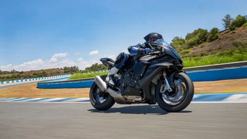Întoarcerea unei legende / Yamaha R1, posibil să revină pe piața europeană, după cum sugerează unele brevete