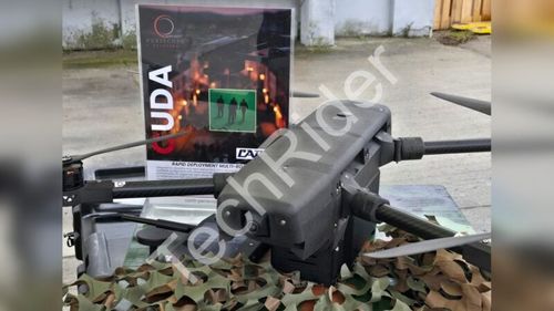 PRIMELE IMAGINI: Carfil dezvăluie dronele Cuda și Sirin, produse la Brașov — UAV-urile, testate intensiv în SUA / Demonstrații și cu alte produse, inclusiv un flashbang anti-urși și muniții lansate din drone