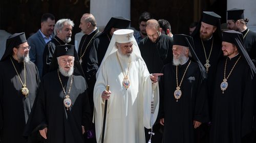 Miza reformei anti-corupție din Biserica Ortodoxă: Patriarhul Daniel va avea în premieră un instrument pentru a-i controla pe episcopii corupți