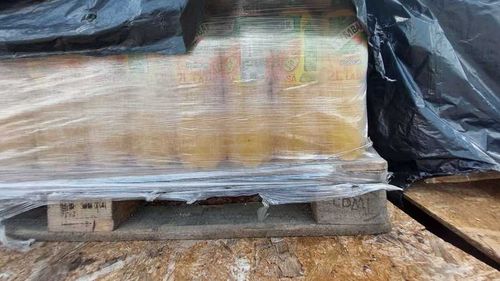 Protecţia Consumatorilor a scos definitiv de pe piaţă 700.000 de litri de băuturi răcoritoare depozitate în soare, la o fabrică de produse Tymbark din Vălenii de Munte