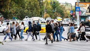 Cum ajungi să câștigi 100.000 de dolari pe an, lucrând din România. Antreprenor: „Piața IT trece printr-o schimbare”