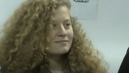 Armata israeliană a arestat-o pe activista palestiniană Ahed Tamimi, care a cerut ca evreii să fie măcelăriți: "Vă vom bea sângele"