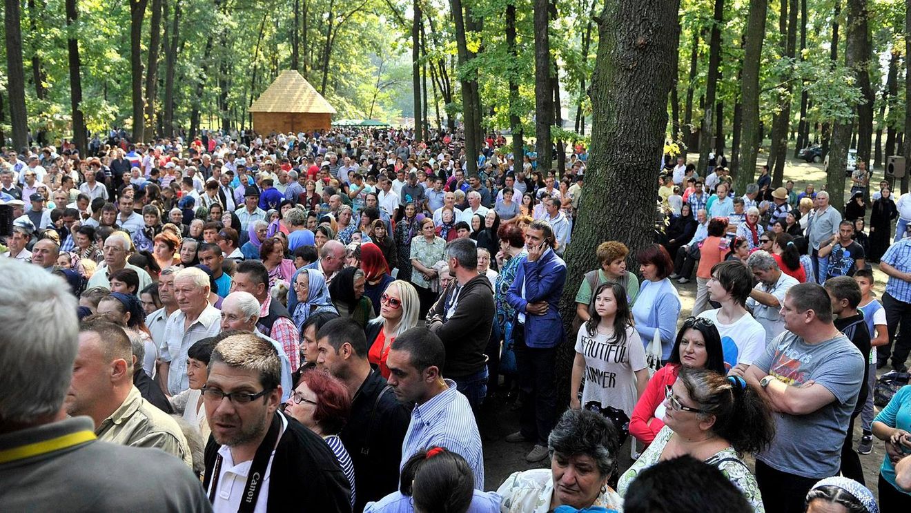 Dolj: Sute de credincioși au participat la hramul Mănăstirii Maglavit, de Naşterea Maicii Domnului