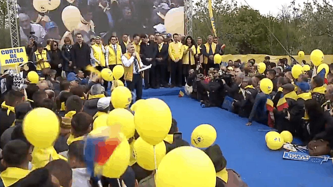 VIDEO Miting PNL în fieful lui Liviu Dragnea, la Alexandria / Liberalii fac o plimbare prin oraș