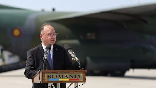 Bogdan Aurescu anunță că celula de criză e în contact permanent cu cei 9 români care au rămas în Afganistan: ”Nu au fost afectați de atacuri”