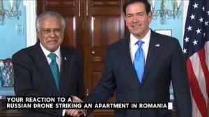 VIDEO Momentul în care Marco Rubio este întrebat de un jurnalist despre drona explodată în Galați și nu răspunde