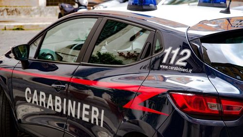 Polițiștii italieni au prins un român condamnat pentru fraudă în Statele Unite / L-au verificat la secție din cauză că și-a completat greșit declarația de ieșire din locuință