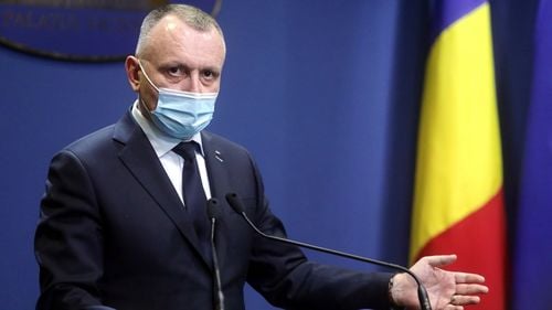 Ministrul Cîmpeanu, pentru remedierea erorii Guvernului: Se poate completa Hotărârea, pentru a se evita discriminarea între elevii de la școli de stat și cei de la școli private
