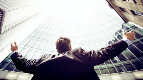 Joburile viitorului care sunt plătite cu salarii de mii de euro: Specialiști în cyber security, în energie regenerabilă sau inginer de mediu/ Topul joburilor viitorului în România