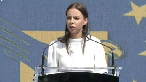 Mara Mareș, după apariția imaginilor de la școala de vară cu tinerii liberali care scandează „m..e PSD”: „Îmi cer scuze în numele Tineretului Național Liberal pentru aceste comportamente inacceptabile”