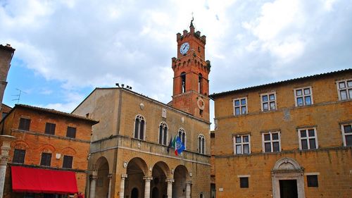 Un oraș italian a redus la tăcere clopotul istoric după ce turiștii s-au plâns de zgomot/ Localnicii spun că nu pot dormi fără el