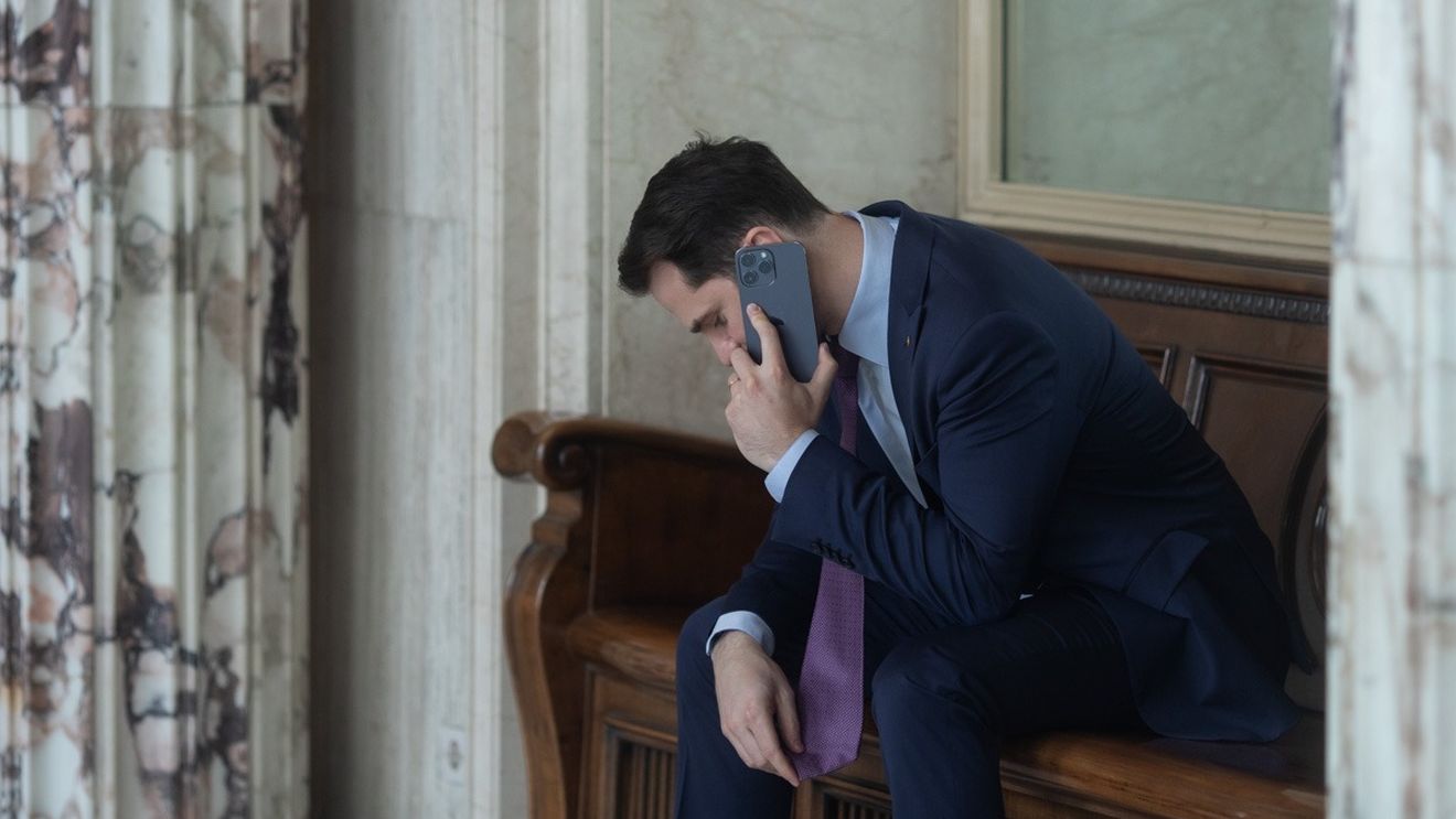 Burduja spune că îi poate bate și pe Gabriela Firea și pe Nicușor Dan / Despre acuzația că prin candidatura sa la Primărie o ajută de fapt pe Firea: „Nu ar trebui să fie vorba despre care e candidatul care o bate pe Firea ci despre candidatul care are soluţii”