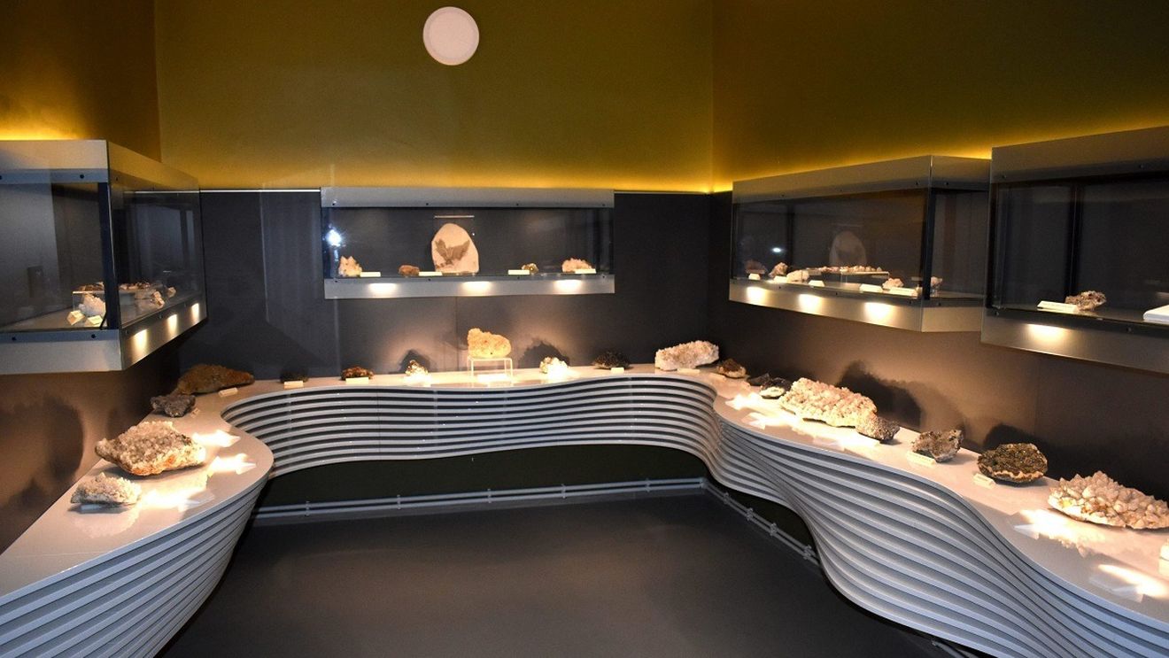 Holograma celei mai mari pepite de chihlimbar din lume va fi expusă la Târgul Naţional de Turism