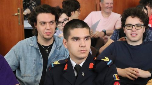 Un elev de la Colegiul Naţional Militar ”Dimitrie Cantemir”, singurul român premiat la faza internaţională a Olimpiadei de Informatică Aplicată/ Ștefan Dediu s-a clasat pe locul al doilea