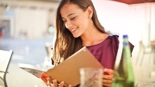 Curs despre fericire, introdus în programa de studiu a unei universităţi britanice