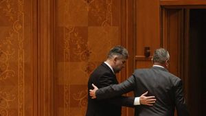 SURSE Ultimul scenariu pe masa coaliției: Rotativa guvernamentală se va amâna pentru septembrie, nu va avea loc în luna mai / Ce spun liberalii și pesediștii despre amânarea rocadei la vârful Guvernului