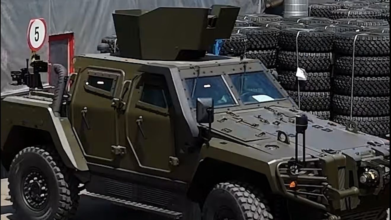 FOTO VIDEO Primele blindate Cobra II produse integral la Mediaș au ieșit de pe linia de fabricație / Cum arată vehiculele / Aici urmează să se producă aproape 800 de vehicule pentru armată