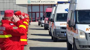 România a donat Ucrainei, prin HUB-ul logistic de la Suceava, 11 ambulanţe pentru evacuarea răniților și ajutor medical de urgență