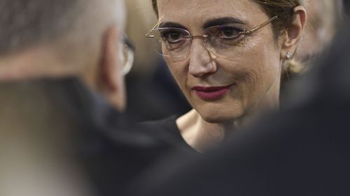 Înalta Curte s-a apucat să dicteze și Parlamentului: „ICCJ s-a adresat, în mod preventiv, conducerii Senatului și Camerei Deputaților, solicitând ca procedura parlamentară privind proiectul Legii salarizării să se desfășoare cu respectarea strictă a Constituției”