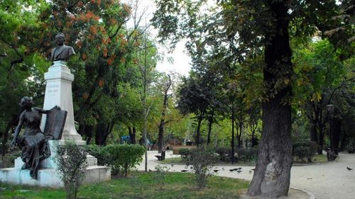 Proiect inedit în București: un ONG propune pietonalizarea străzilor din apropierea parcurilor pe durata weekend-urilor. Grădina Icoanei și Parcul Ioanid - proiecte pilot pentru interzicerea traficului auto