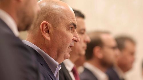 USR despre propunerea lui Claudiu Manda (PSD) privind schimbarea premierului Bolojan: Nu mor caii când vor câinii