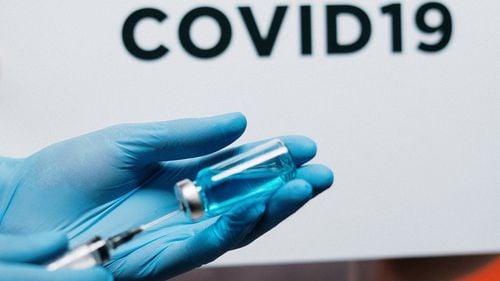 Estimări UE: 56% din români pot fi vaccinați cu ambele doze până în iulie. România, printre puținele state care au comandat numărul maxim de doze