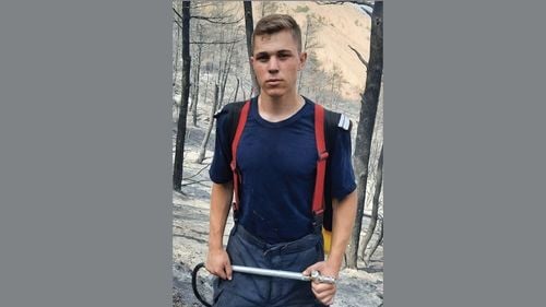 La 20 de ani, pompier român, voluntar în Grecia: ”Cineva ne-a mulțumit chiar în limba română și ne-a oferit apă rece”