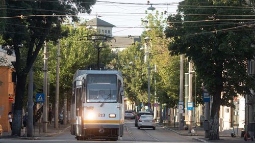 Femeia electrocutată vineri de un cablu STB a murit / Ce spune compania