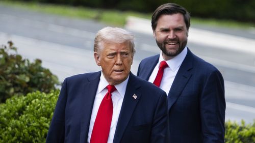Războiul din Iran, ziua 44: Negocieri eșuate la Islamabad / Trump ordonă o blocadă navală în Strâmtoarea Ormuz / Iranienii acuză că SUA cer ”tot ce n-au putut obține prin război”