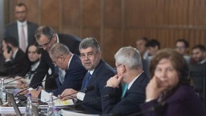USR cere reducerea aparatului bugetar, oprirea împrumuturilor-record, digitalizarea ANAF şi lupta reală cu evaziunea
