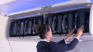 Directorul easyJet critică propunerea UE legată de gratuitatea bagajelor de mână: „O nebunie” / Compania a încasat 2,5 miliarde de lire sterline din taxele pentru bagaje, în 2025 / ”Pur și simplu nu pot explica cât de stupid ar fi”