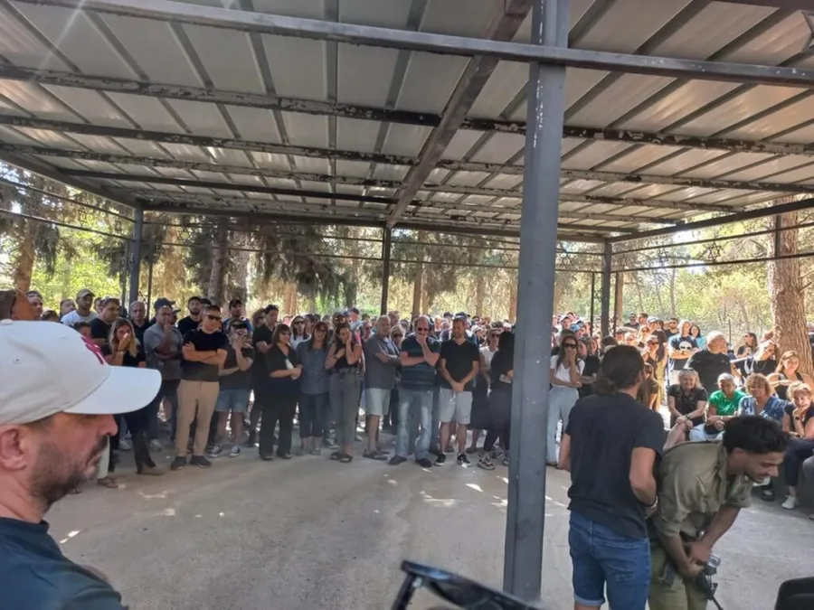 Inmormantare roman decedat Israel