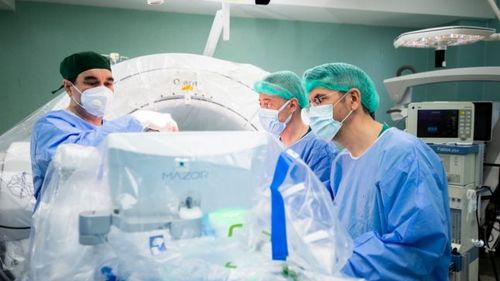 Femeie cu o tumoră cerebrală de 5 centimetri, salvată de medicii de la Spitalul de Neurochirurgie din Iași