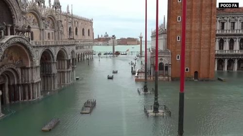 VIDEO Veneția, puternic afectată de o nouă maree înaltă de un metru jumate/ Cea mai grea săptămână din ultimii 150 de ani