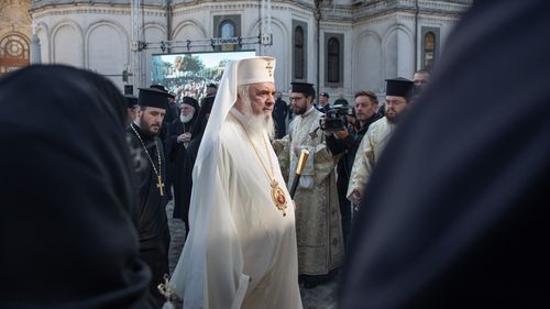 VIDEO Patriarhul Daniel: Cu prilejul Sărbătorii Anului Nou şi Botezului Domnului, vă adresăm tuturor doriri de sănătate şi fericire, pace şi bucurie