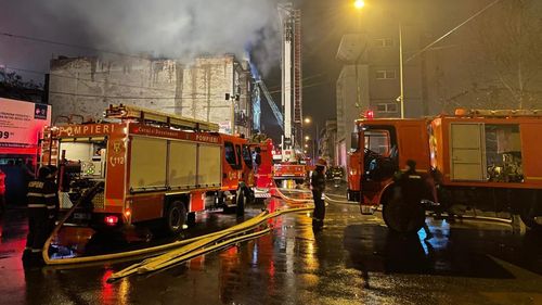 ISU Prahova: Incendiul de la stația de prelucrare a produselor petroliere a izbucnit cel mai probabil de la un aparat de sudură