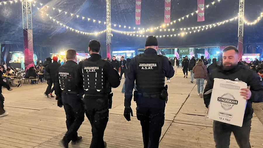 beach please festival costinesti jandarmeria