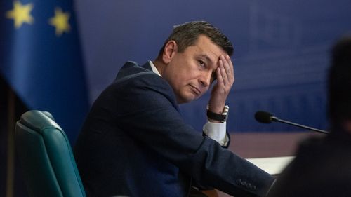 Grindeanu spune că și presa e responsabilă că partidele anti-sistem au intrat în Parlament: A fost și pentru mine o surpriză. E o responsabilitate comună, aș introduce şi presa, pentru că de prea multe ori s-a căutat senzaţionalul, în detrimentul proiectelor care fac bine oamenilor
