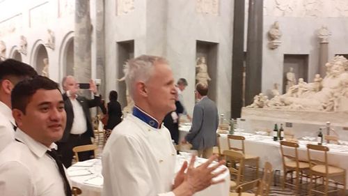 Bucătarul ultimilor 3 Papi: "Ratzinger iubea Sacher, Wojtyła iubea supele. Francisc? Despre el port în inimă zâmbete și millefeuille”