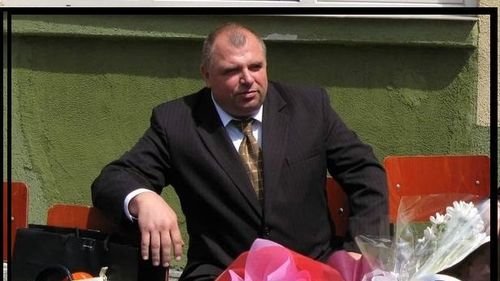 După o lună în care s-a luptat cu Covidul, profesorul Renato Tronciu s-a stins din viață. El era directorul Colegiului Național „Mihai Eminescu” din Suceava